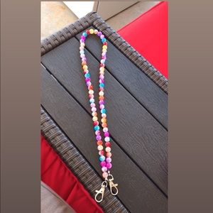 Mask Necklace (holder)